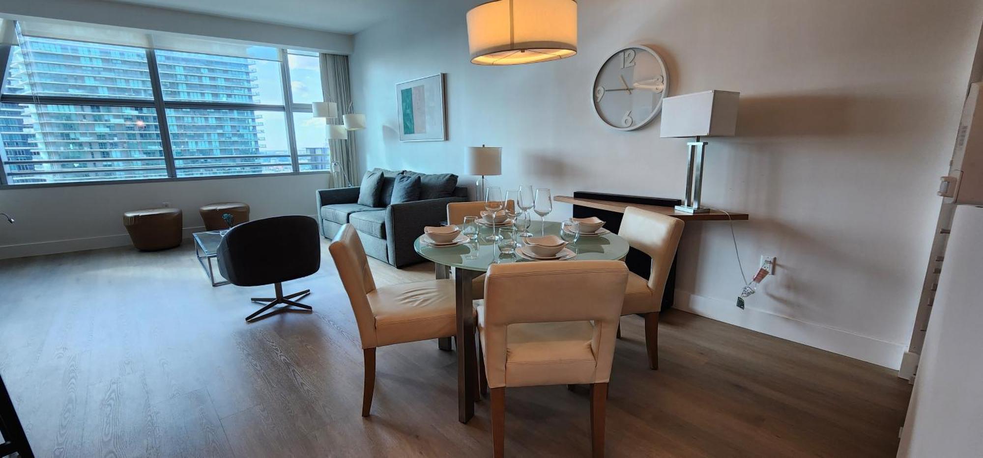 Apartment Urban Gateway Location In Brickell Prkg Miami