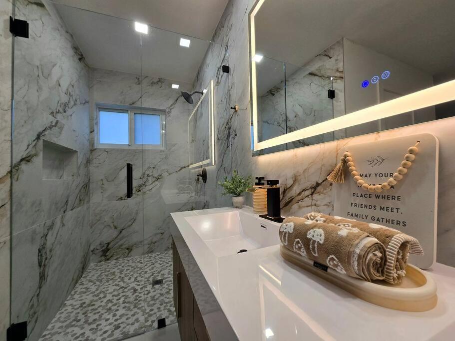 Sunset Retreat At Heart Of With Pool * Miami