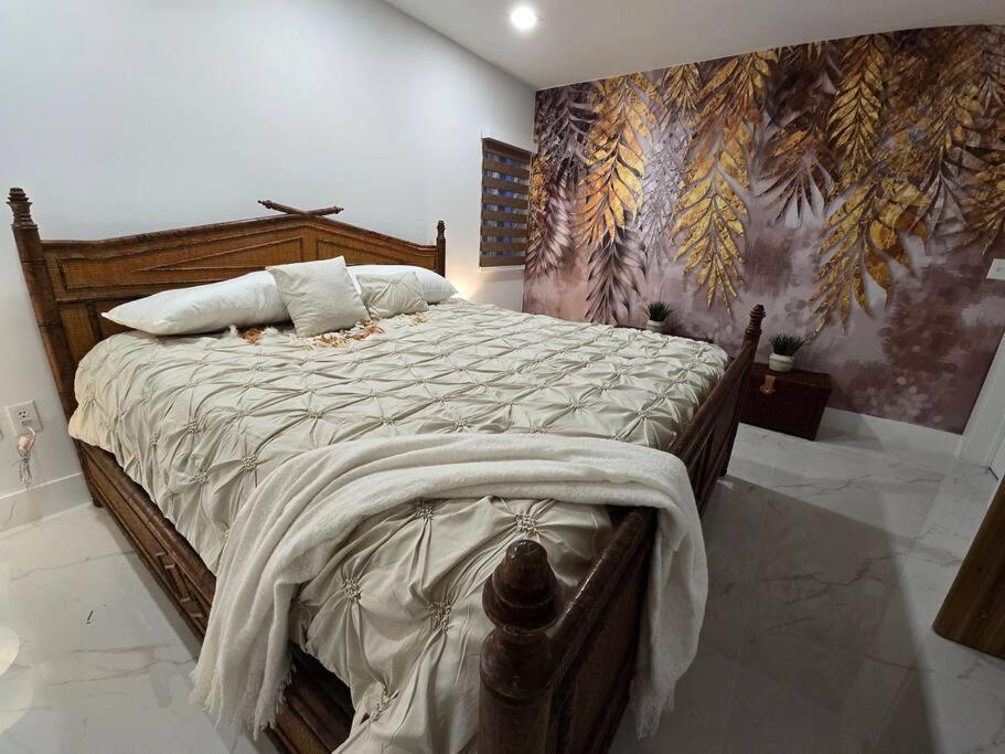 Sunset Retreat At Heart Of With Pool Villa *