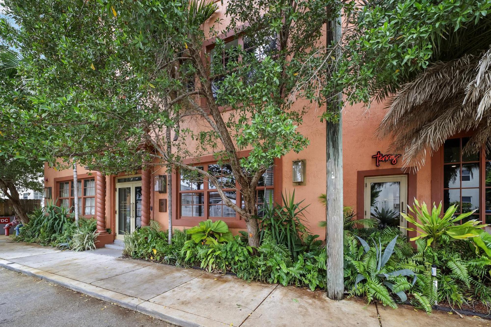 Jefferson Aparthotel 3*