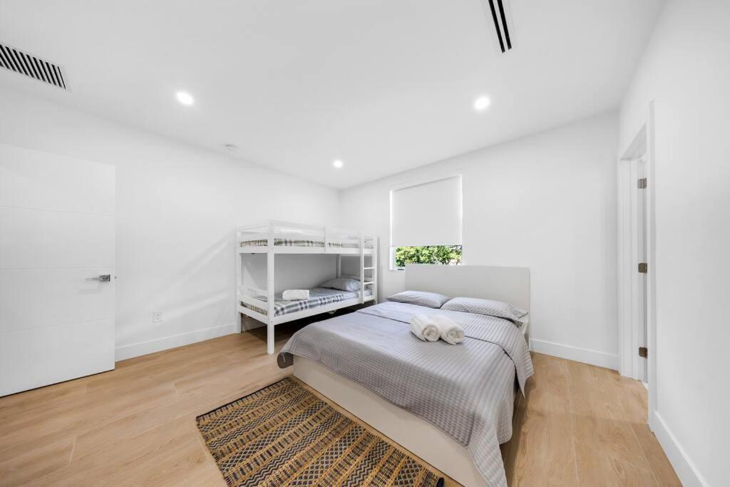 Up To 12 Guest Modern Near Wynwood! 27