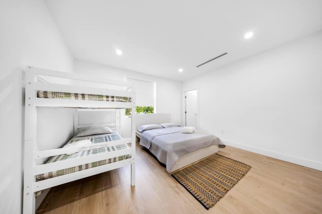Up To 12 Guest Modern Near Wynwood! 27 Villa *