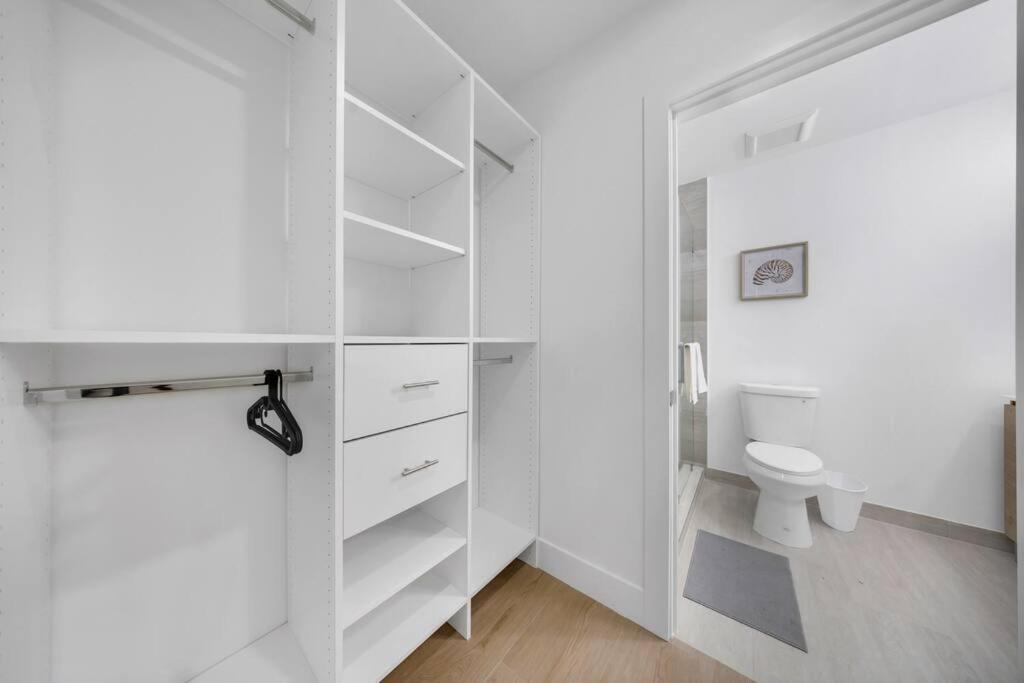 Villa Up To 12 Guest Modern Near Wynwood! 27 *