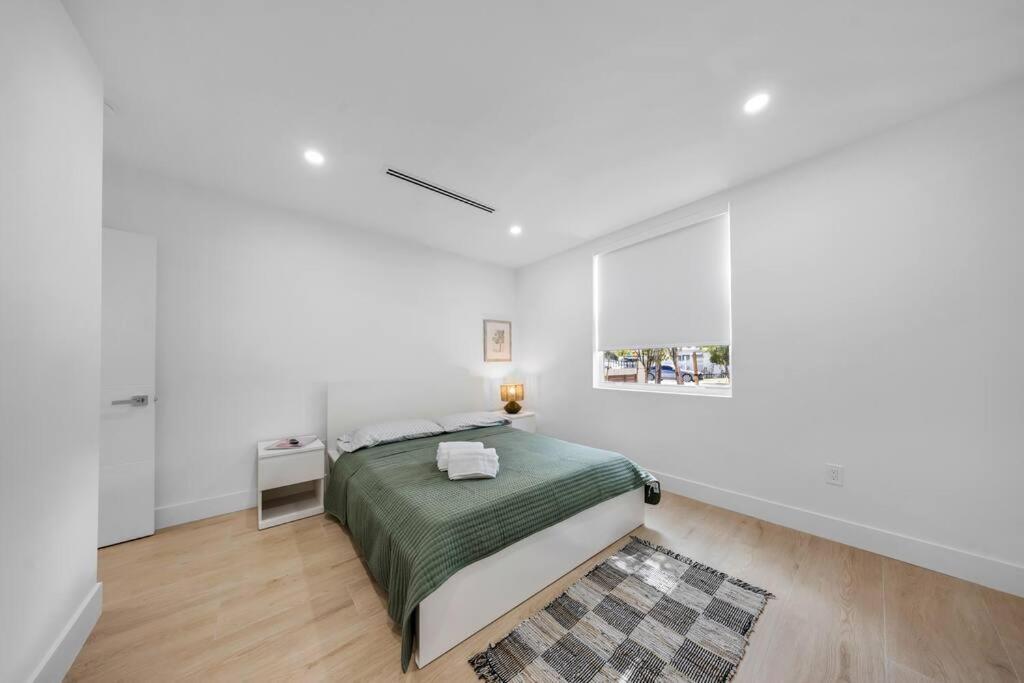 Villa Up To 12 Guest Modern Near Wynwood! 27 *