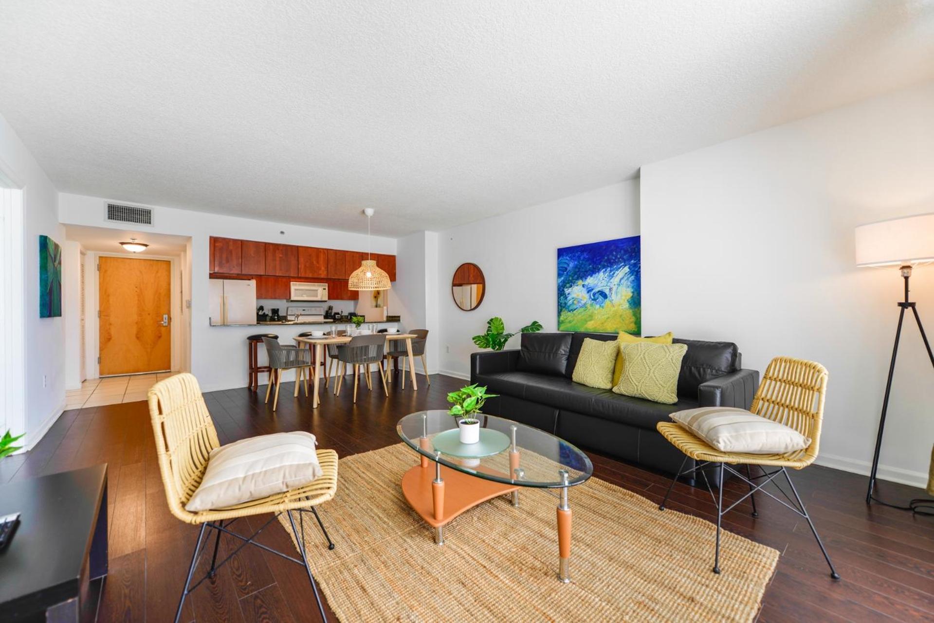 Ocean View Exquisite 1 Bedroom With Free Parking