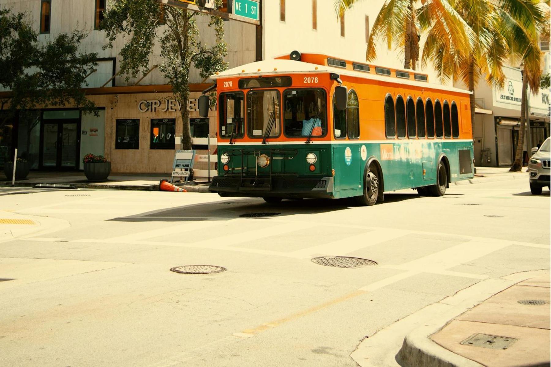 Apartment Urban Gateway Location In Brickell Prkg