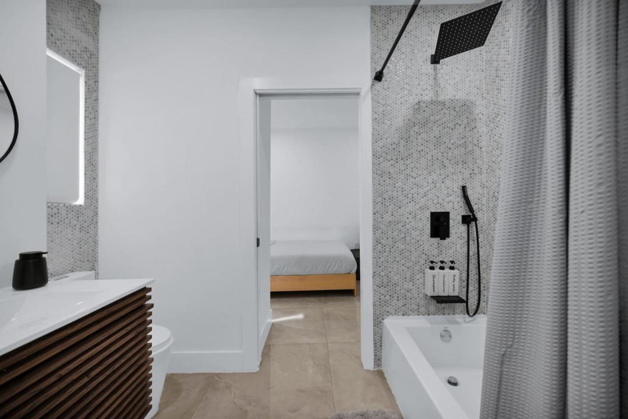 Villa Lux Modern 4br With Pool *