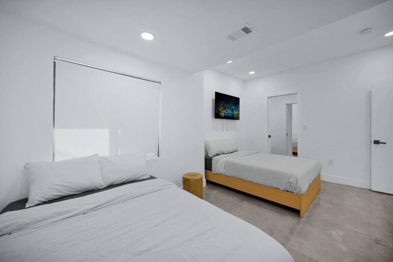 Villa Lux Modern 4br With Pool
