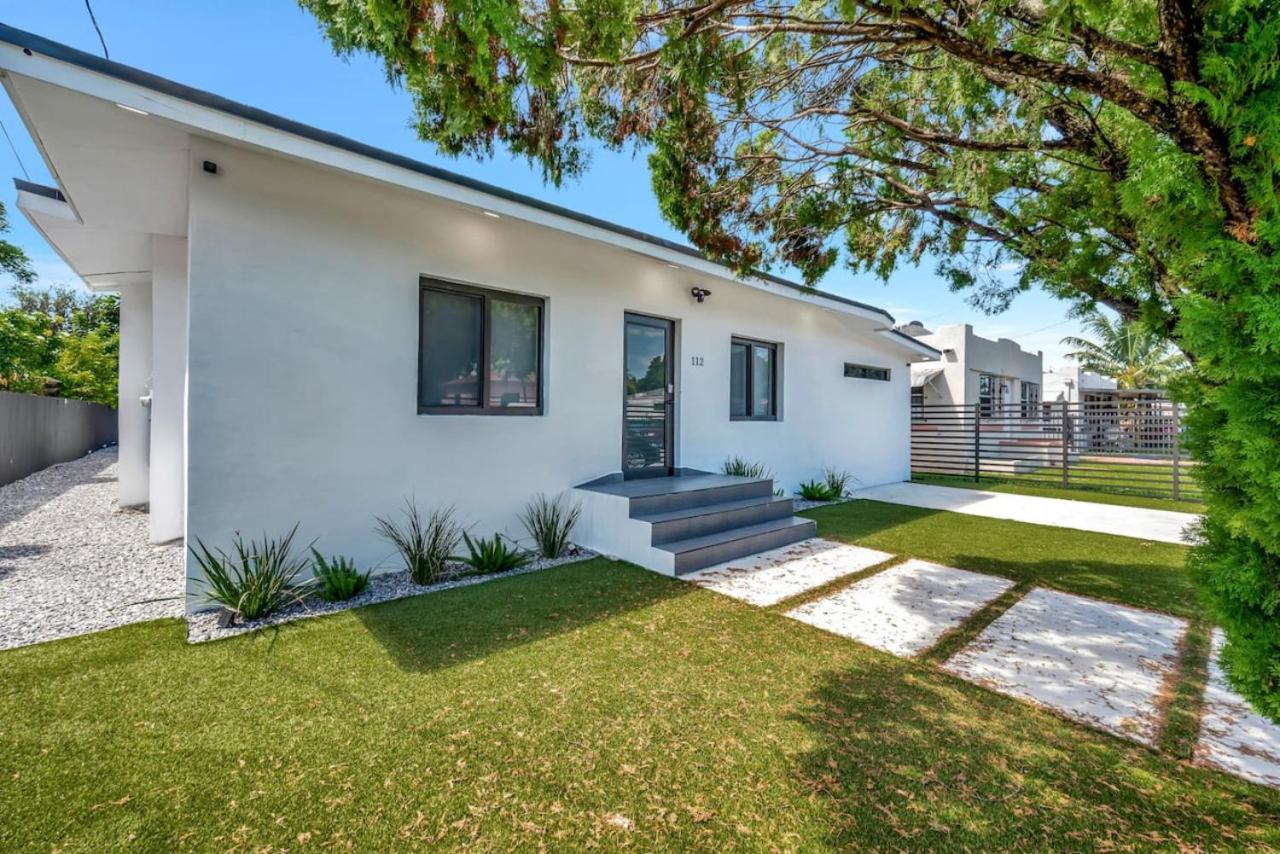 Villa Lux Modern 4br With Pool *