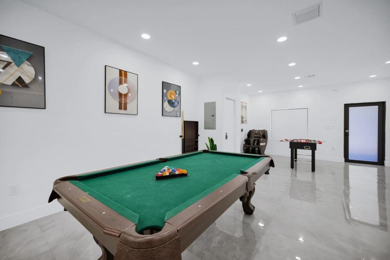 Lux Modern 4br With Pool Villa Miami