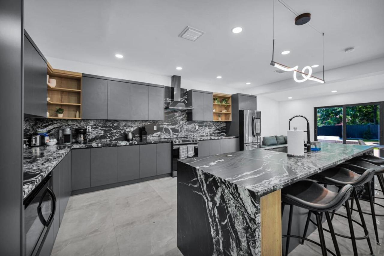 Lux Modern 4br With Pool Villa