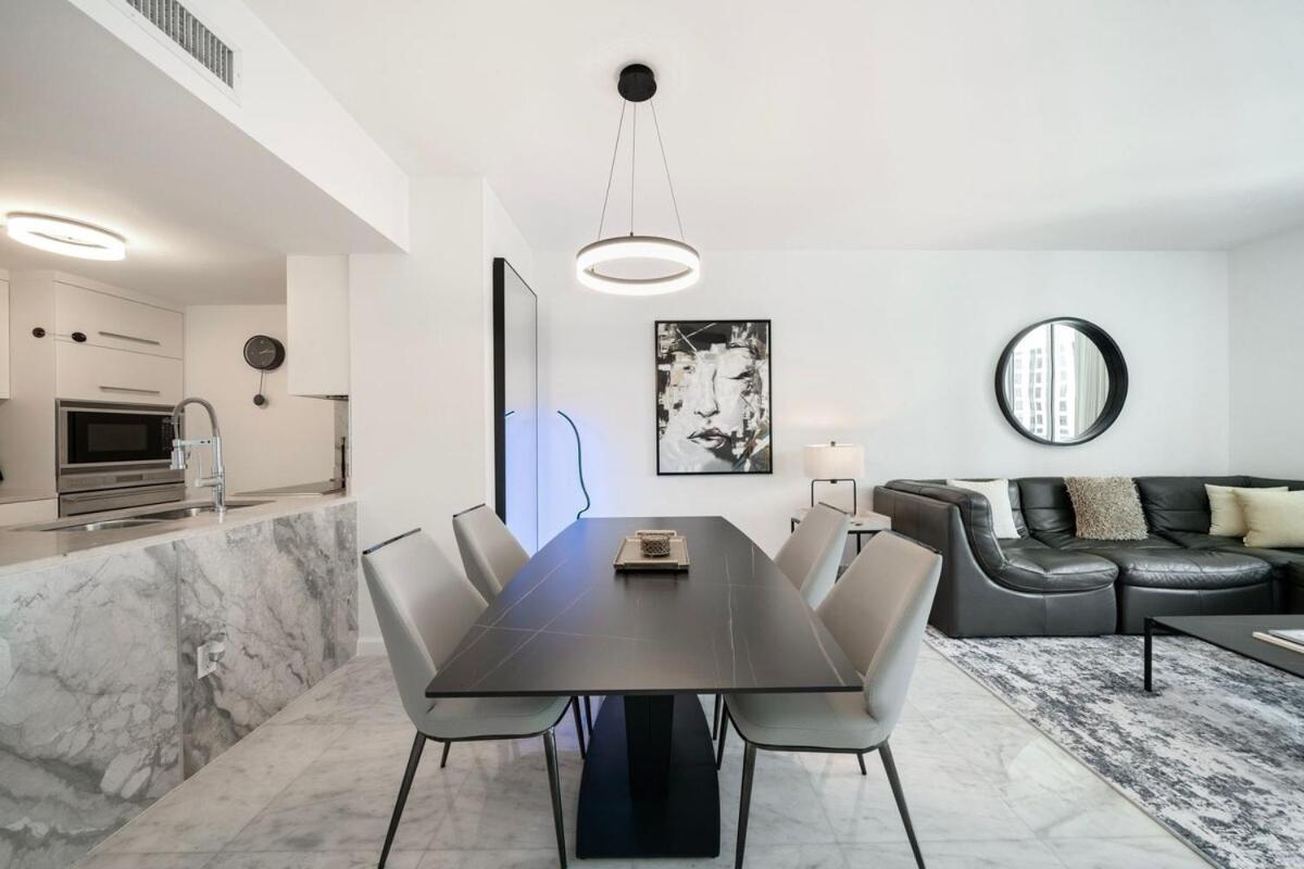 Charming Ocean View 2br 1ba Icon Brickell Apartment *