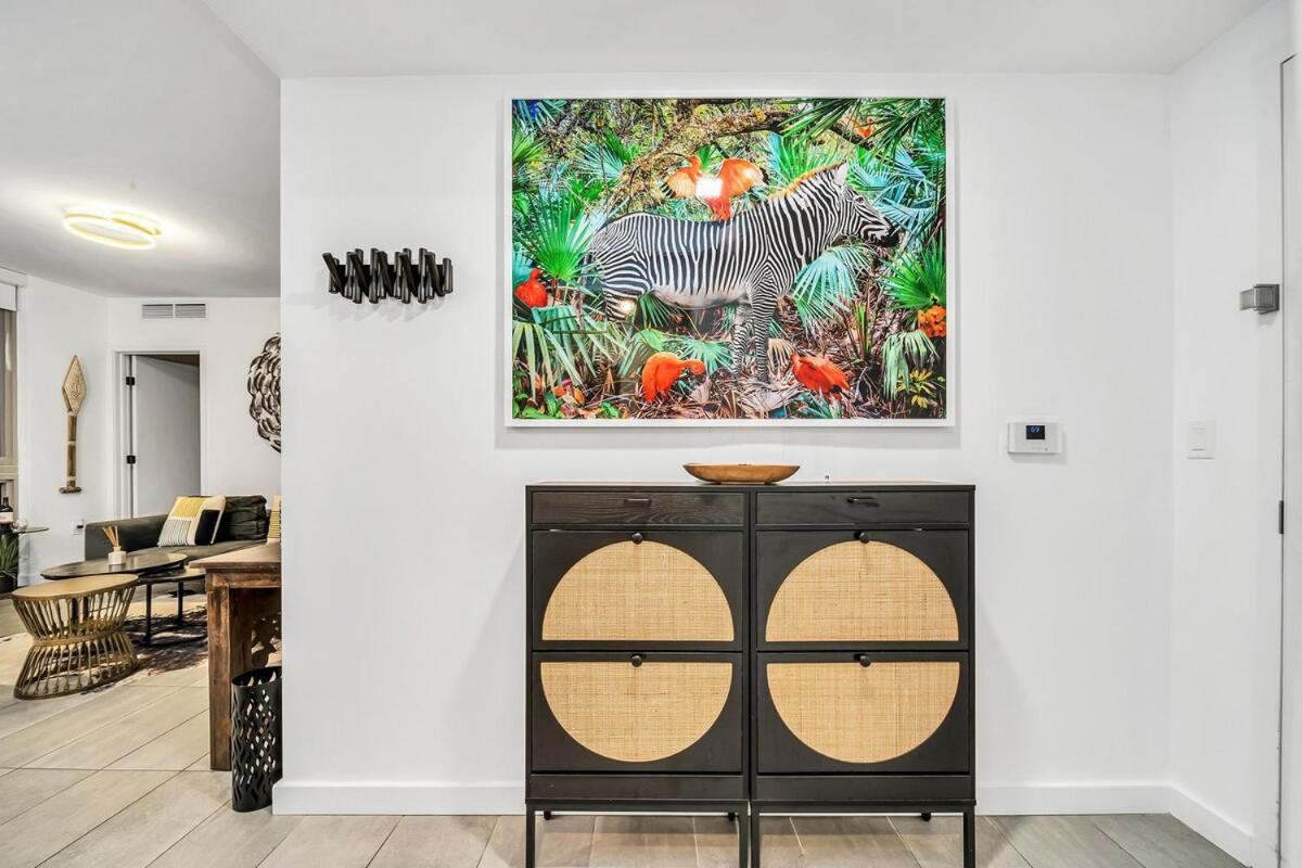 Apartment Stylish Tropical Chic 2-bedroom In Downtown Miami