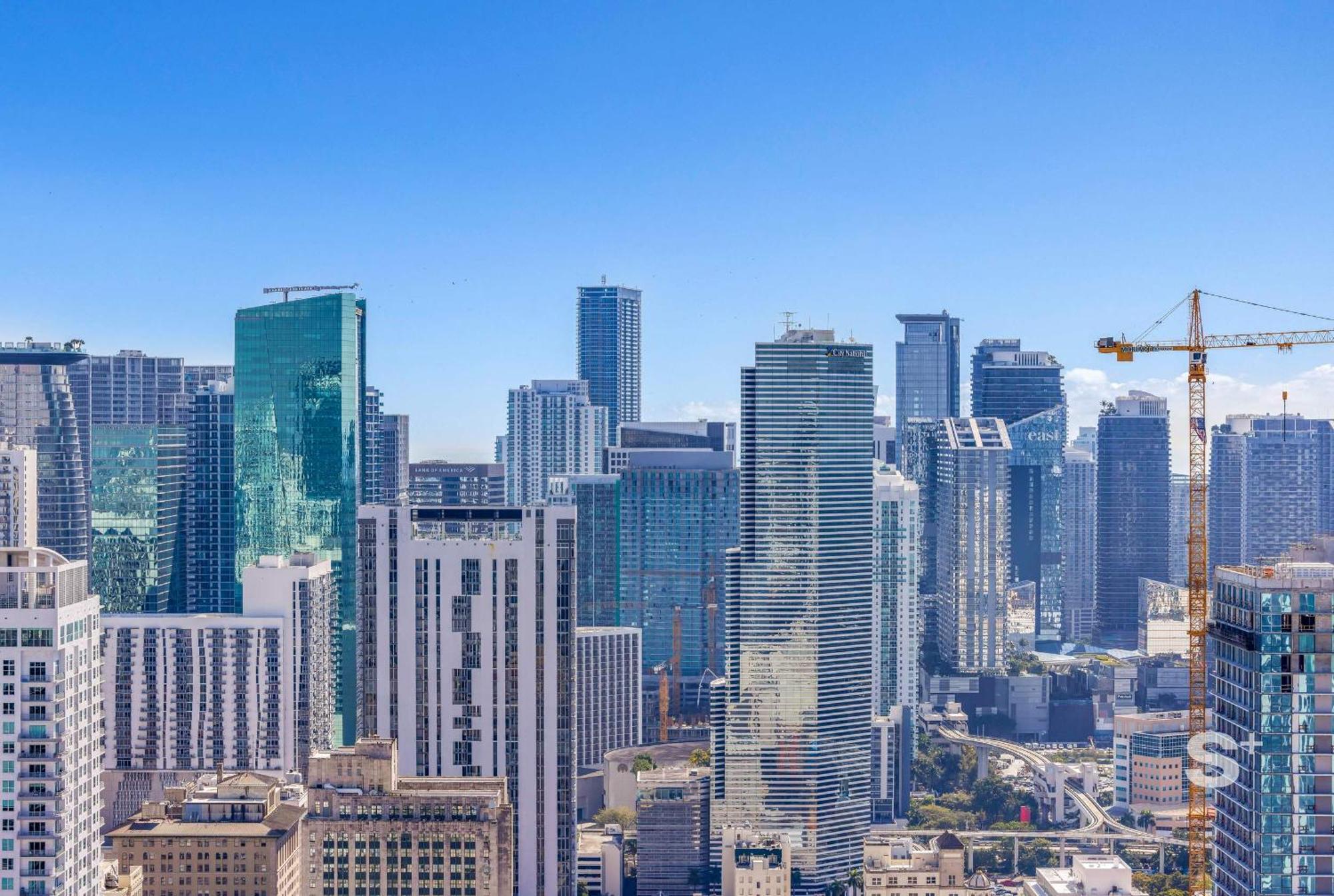 Sky High Sleek In The Heart Of The Miami