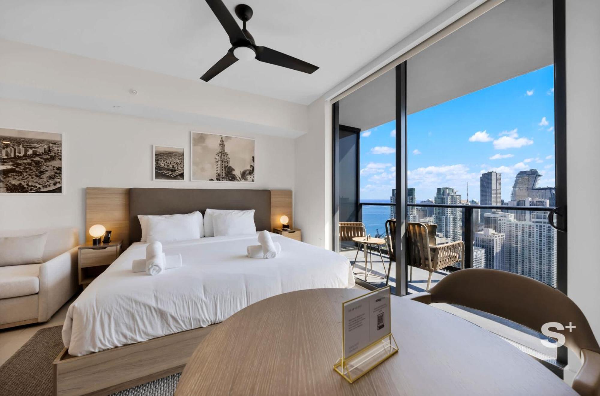 Apartment Sky High Sleek In The Heart Of The Miami
