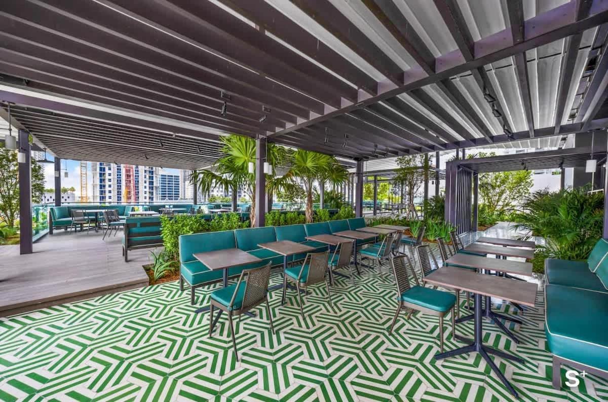 Sky High Sleek In The Heart Of The Miami