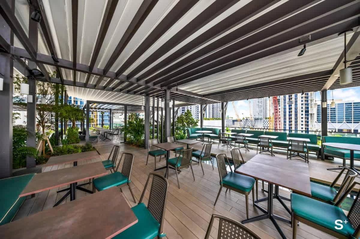 Apartment Sky High Sleek In The Heart Of The Miami
