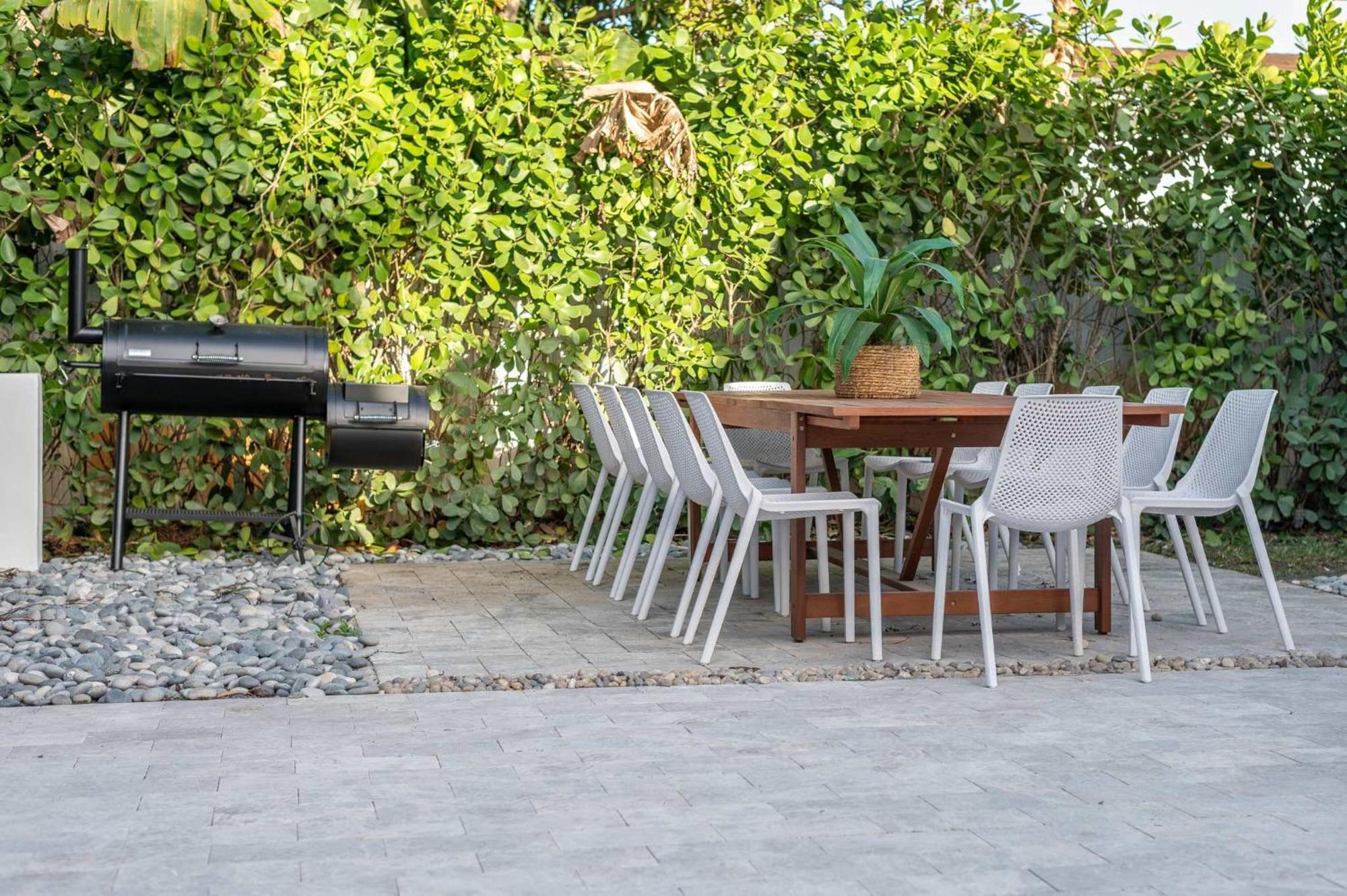 Luxe Heated Pool Fire Pit Games Holiday home *