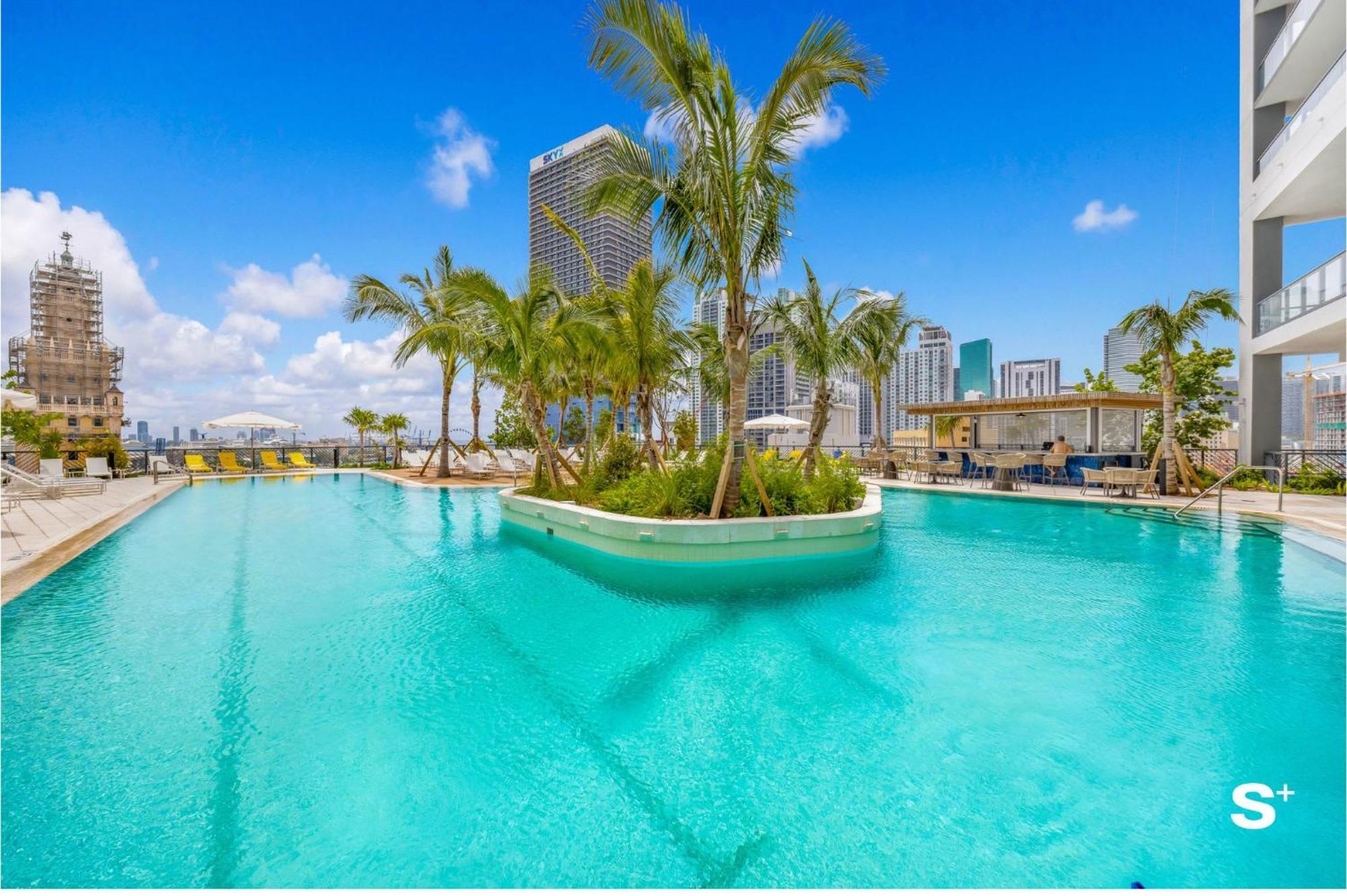 Apartment Luxe Retreat Modern 2-br With Water Views Miami