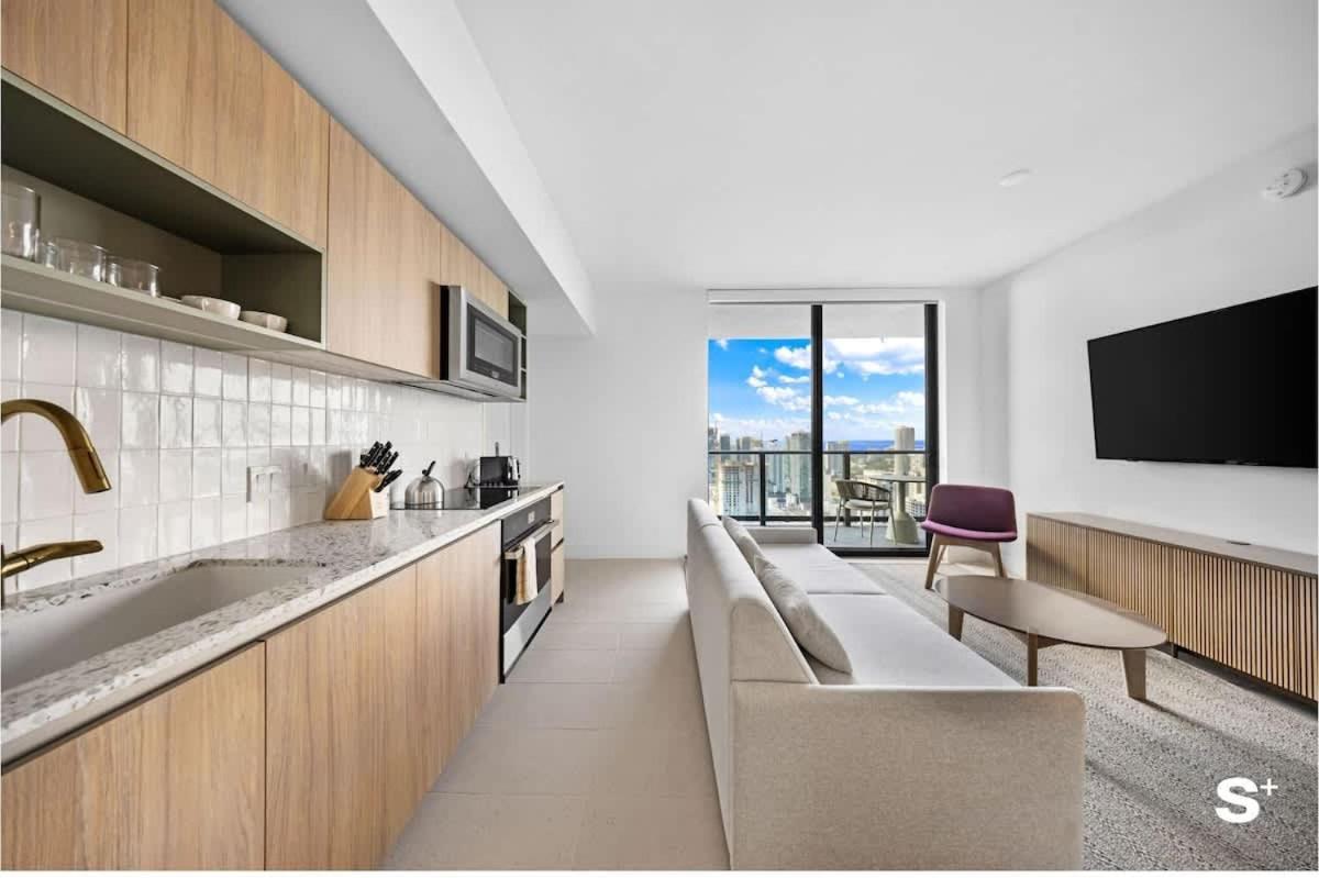 Apartment Luxe Retreat Modern 2-br With Water Views Miami
