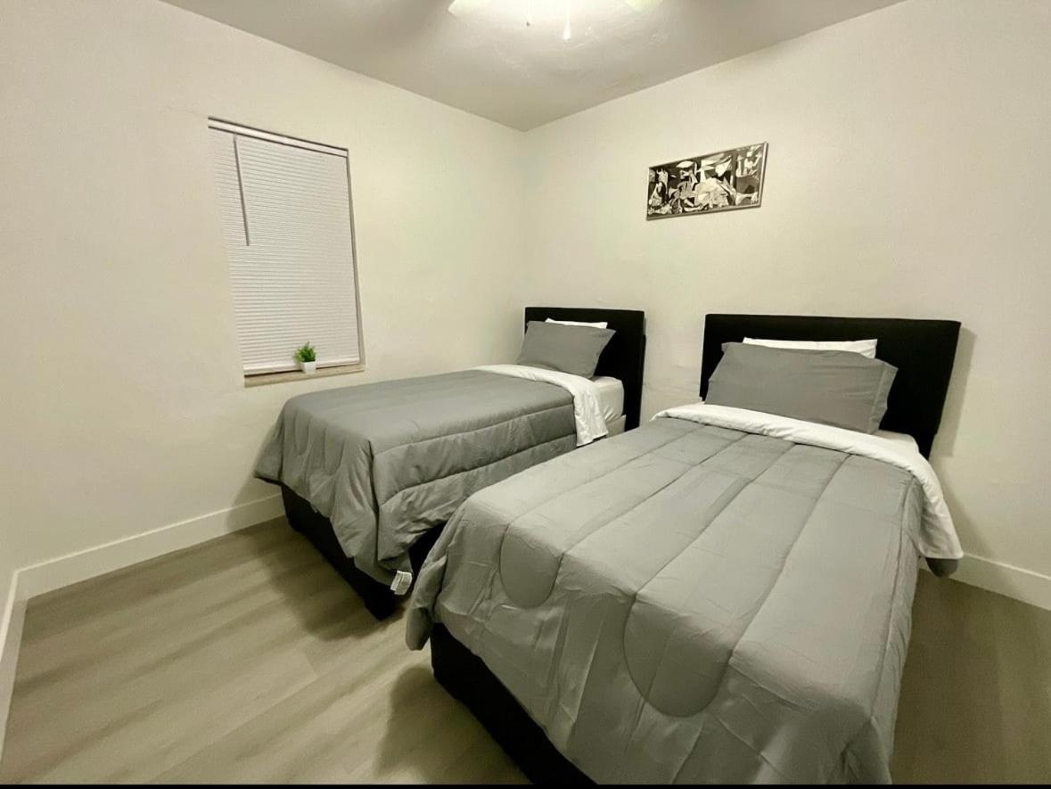 Holiday home Escape, 3br, Parking, 15 Min To Airport! *