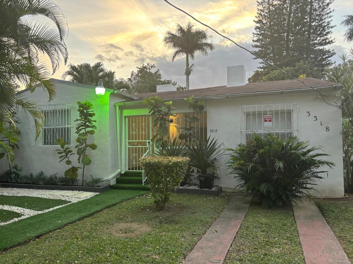 Escape, 3br, Parking, 15 Min To Airport!