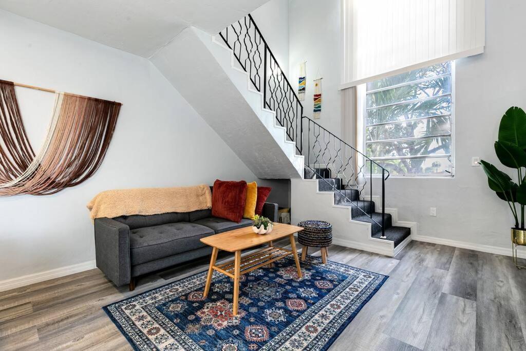 Apartment Mia Airport 1b With Desk Virg 9