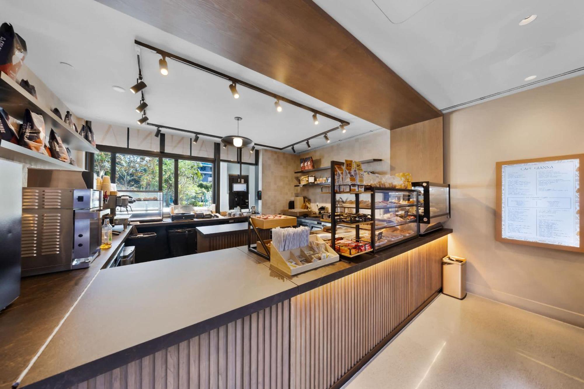 Sky High Sleek In The Heart Of The Apartment Miami