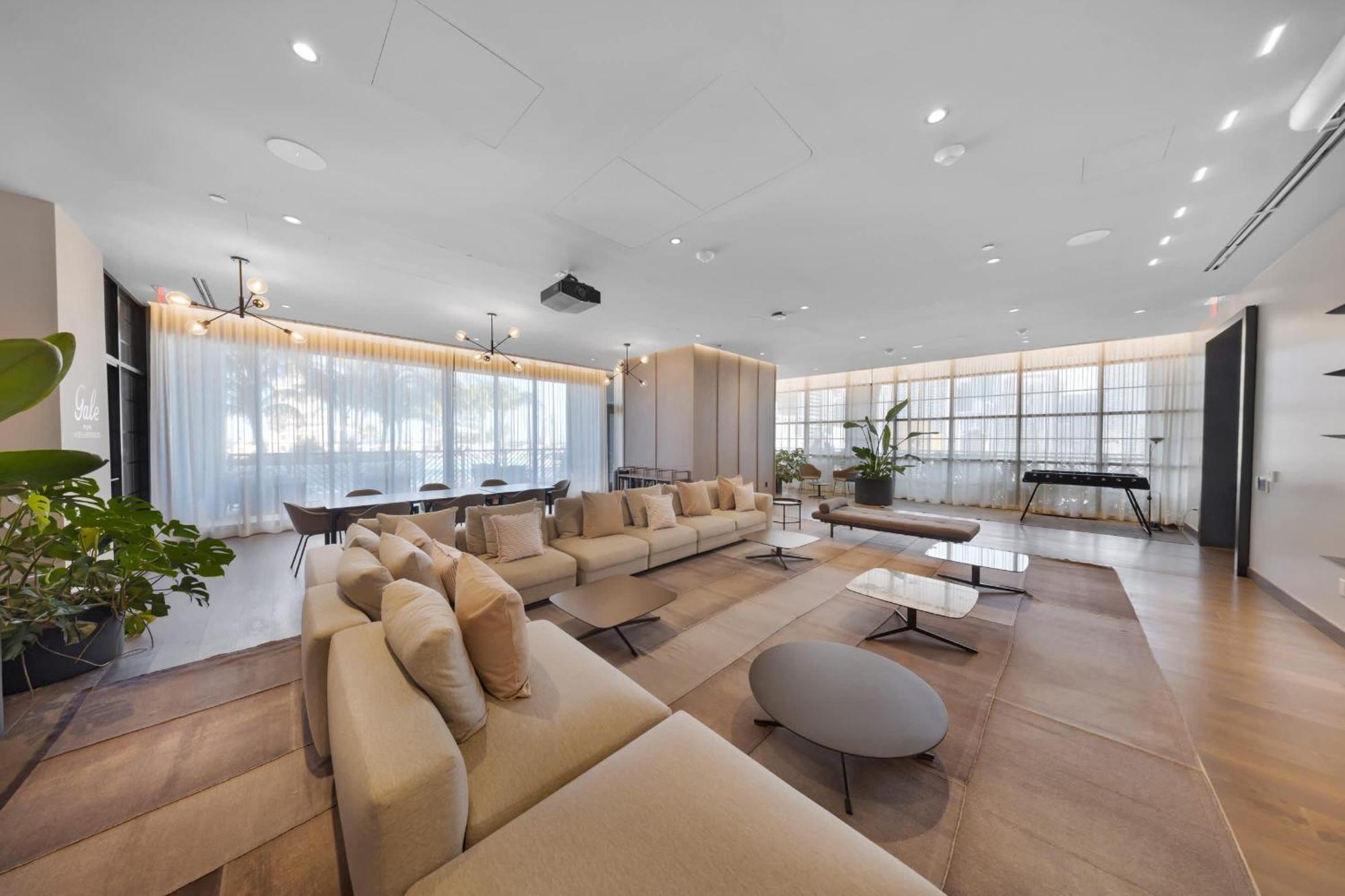 Luxe Retreat Modern 2-br With Water Views