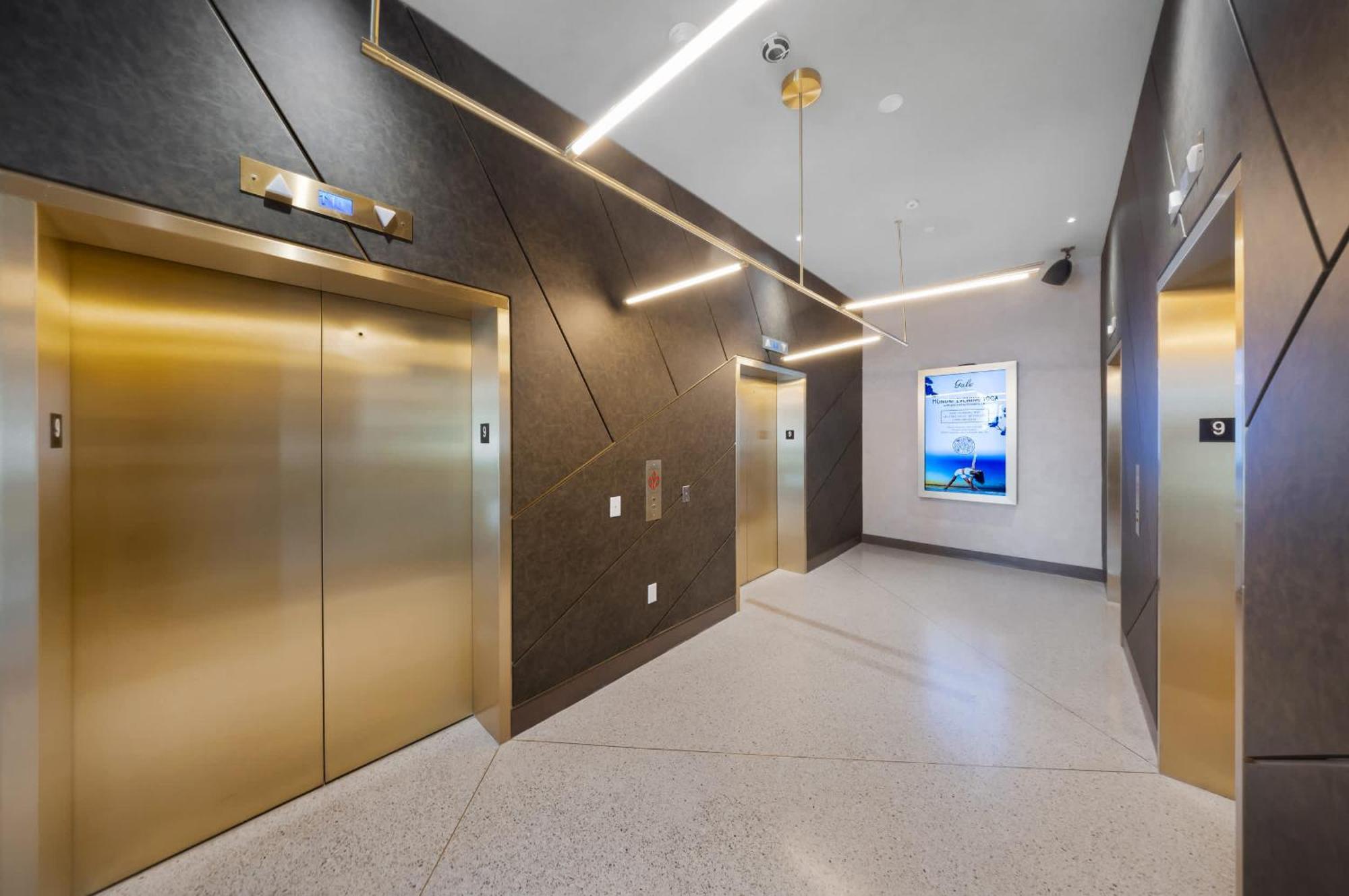 Luxe Retreat Modern 2-br With Water Views Apartment