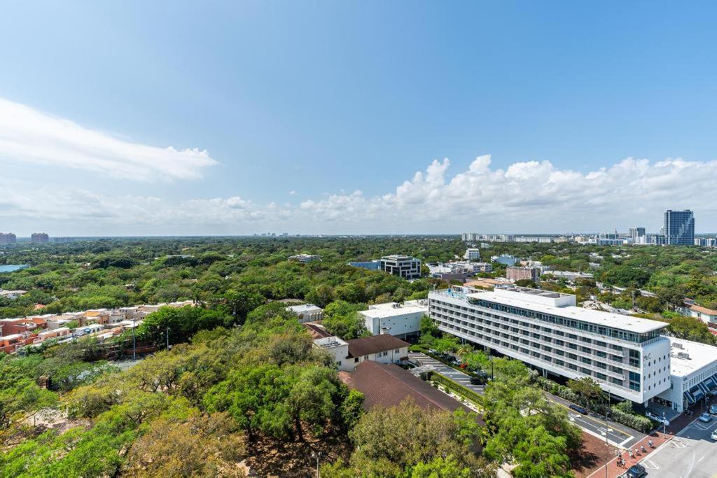 2 Bedroom Bay View Beauty In Coconut Grove- Parking For 2 Cars Included! * Miami