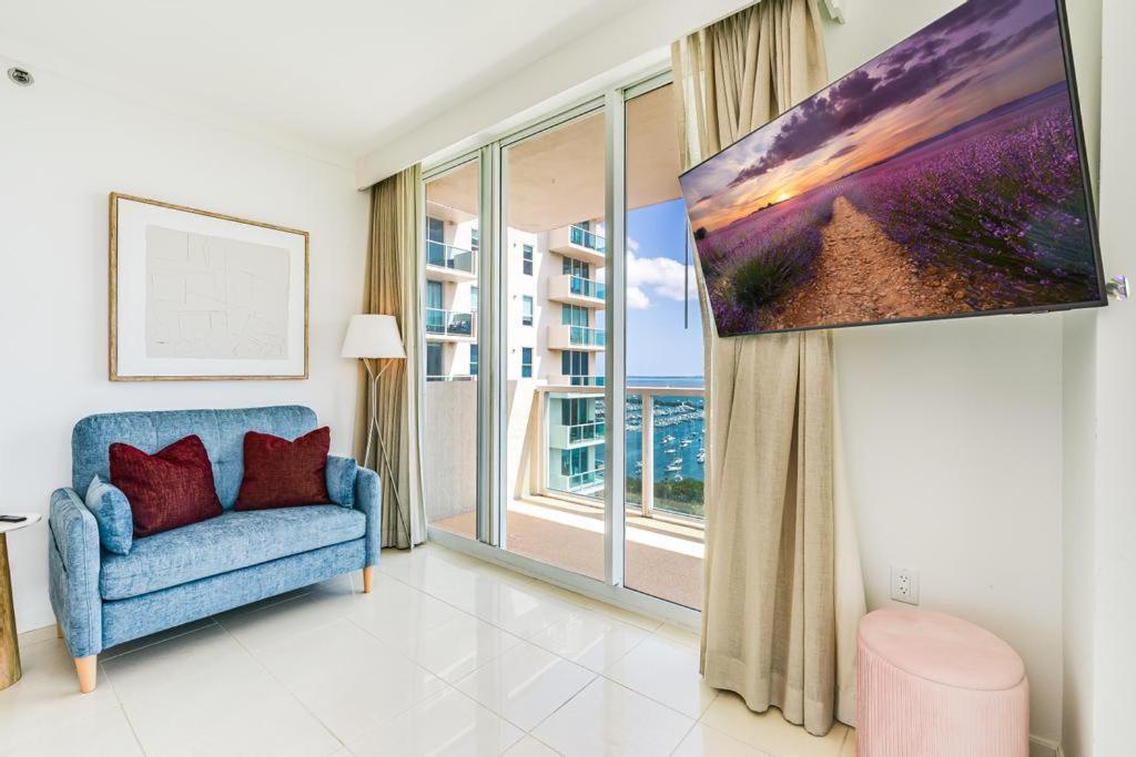 2 Bedroom Bay View Beauty In Coconut Grove- Parking For 2 Cars Included! *