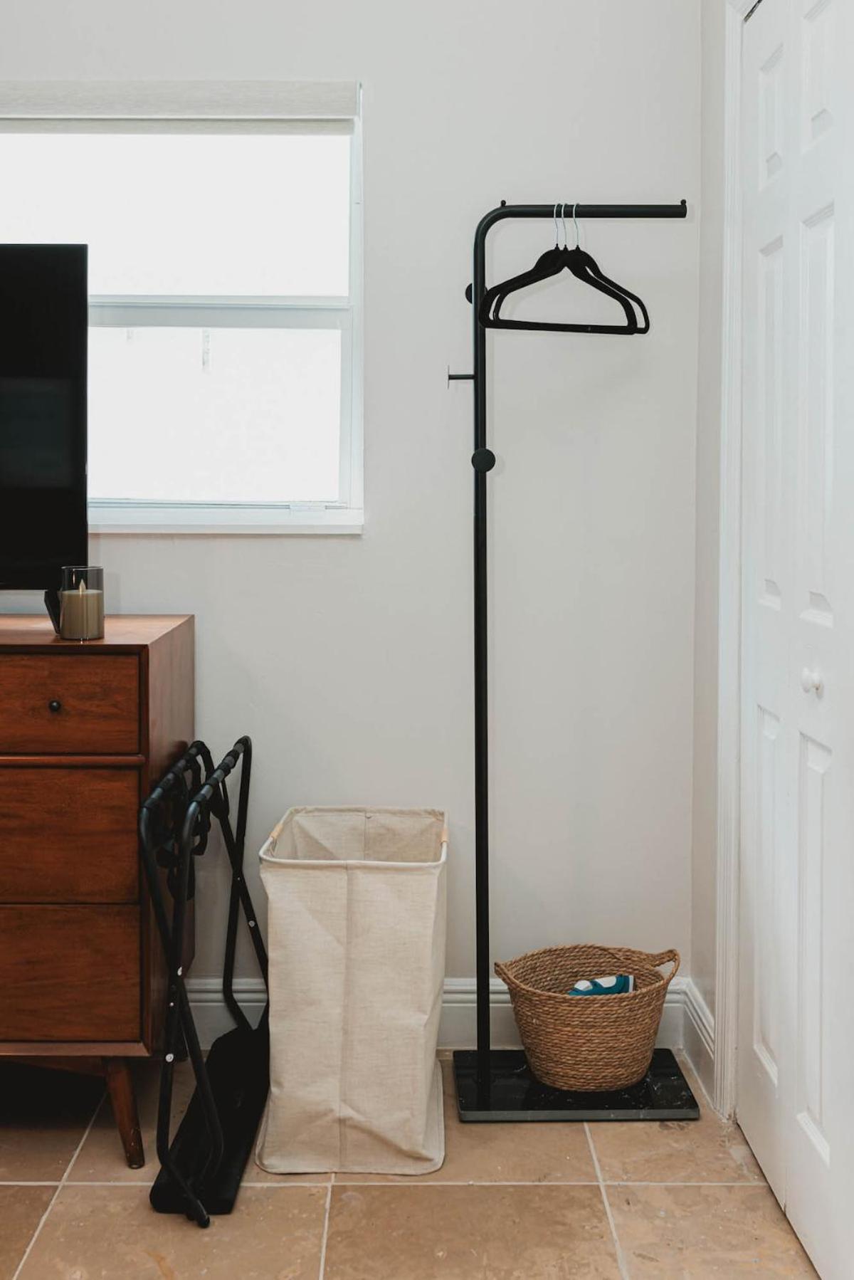 Cozy With Free Parking Apartment
