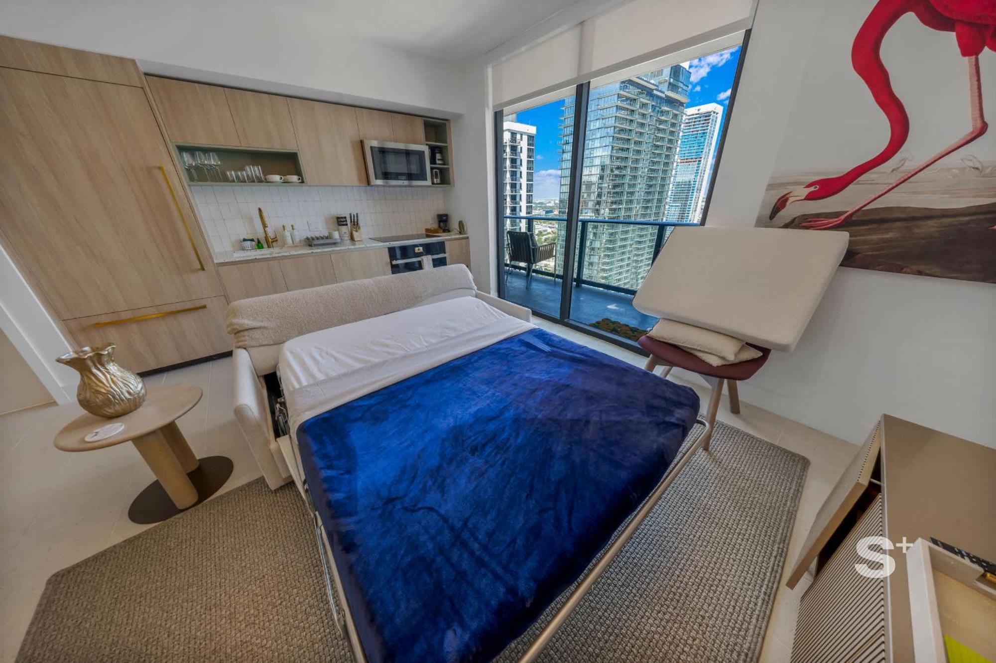 Apartment 2-br Downtown Escape With Views Miami