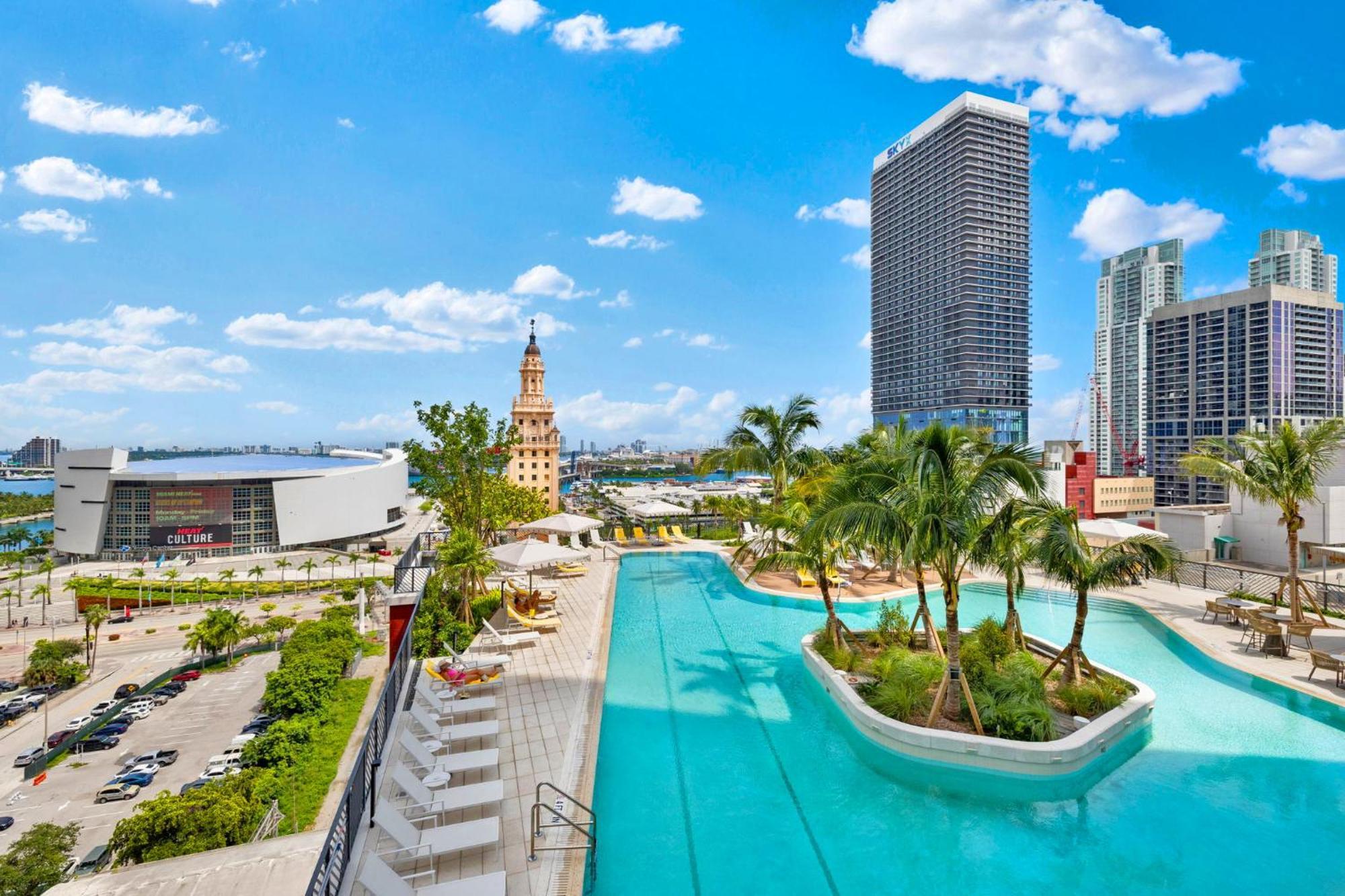 Ultimate Elegance With Panoramic Views Apartment Miami