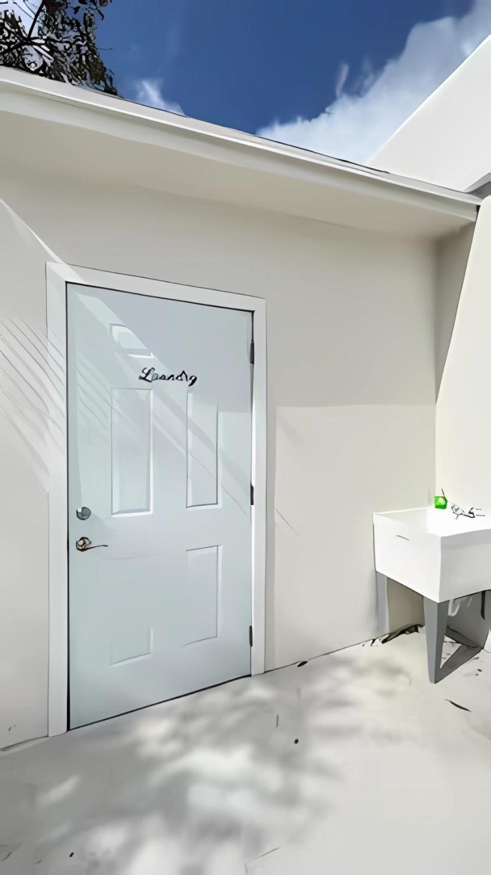 Pretty Private Room, Near The Airport - Free Parking - 01 *