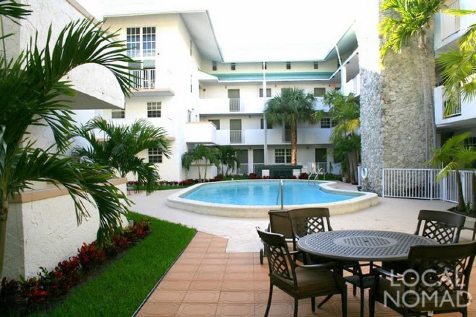 Apartment At Coral Miami