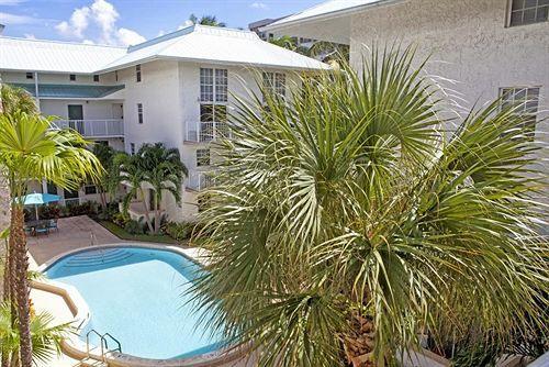 Apartment At Coral Miami