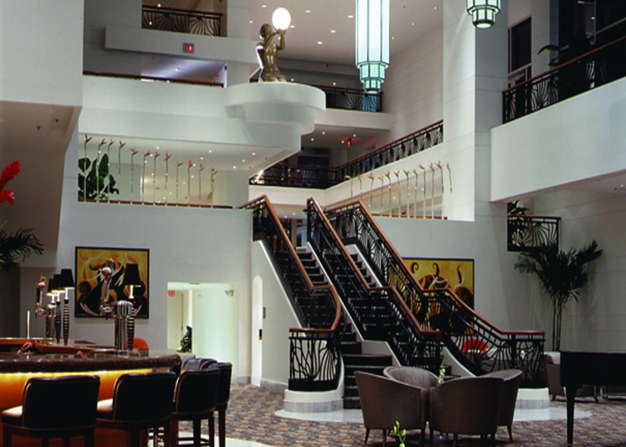 Hotel Pullman Miami Airport 4*