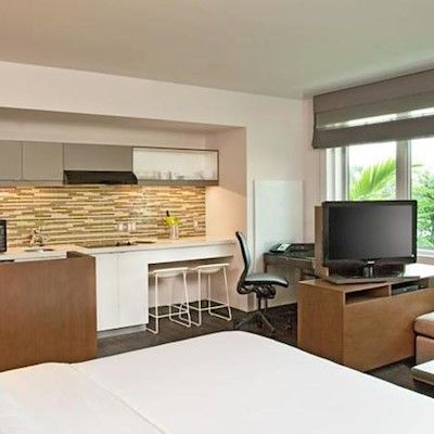 Element Miami International Airport 3*