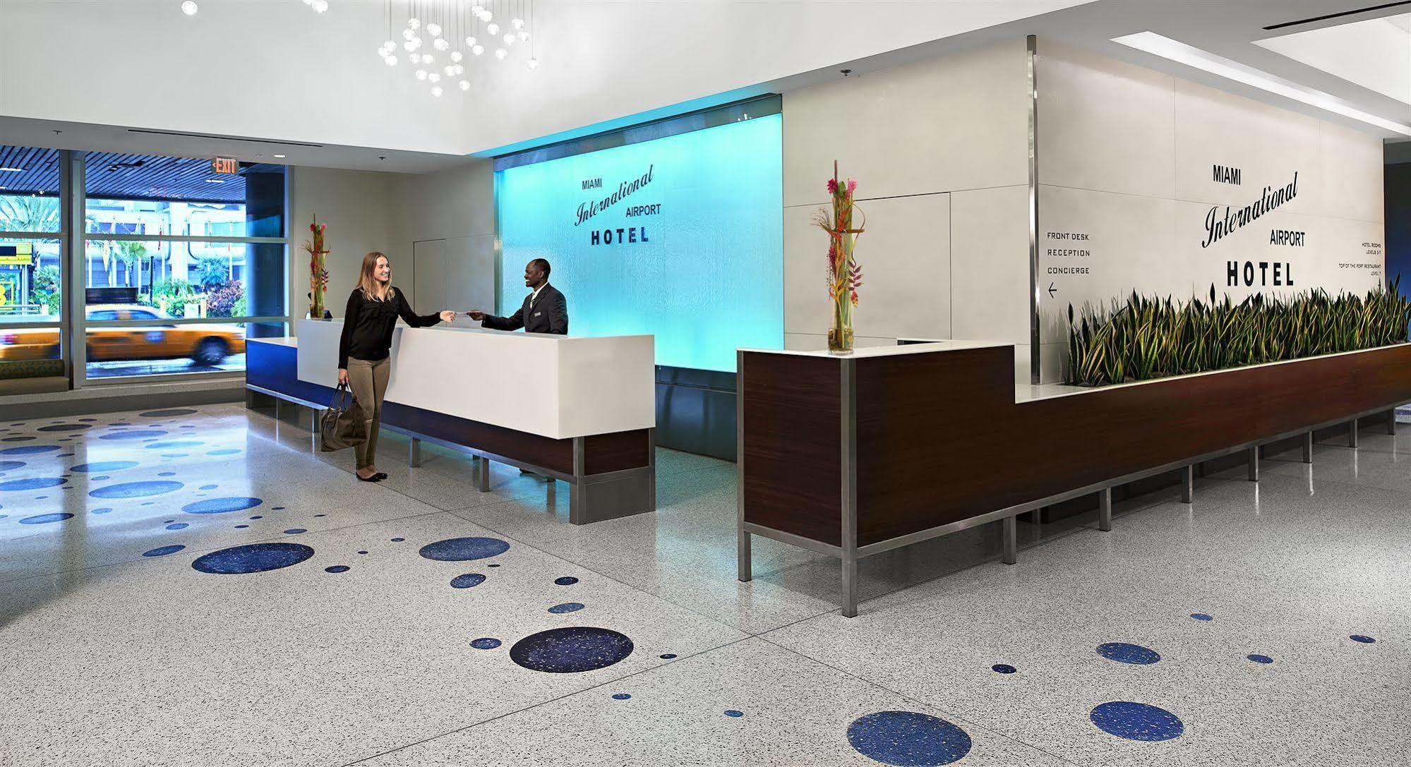 Miami International Airport 3*