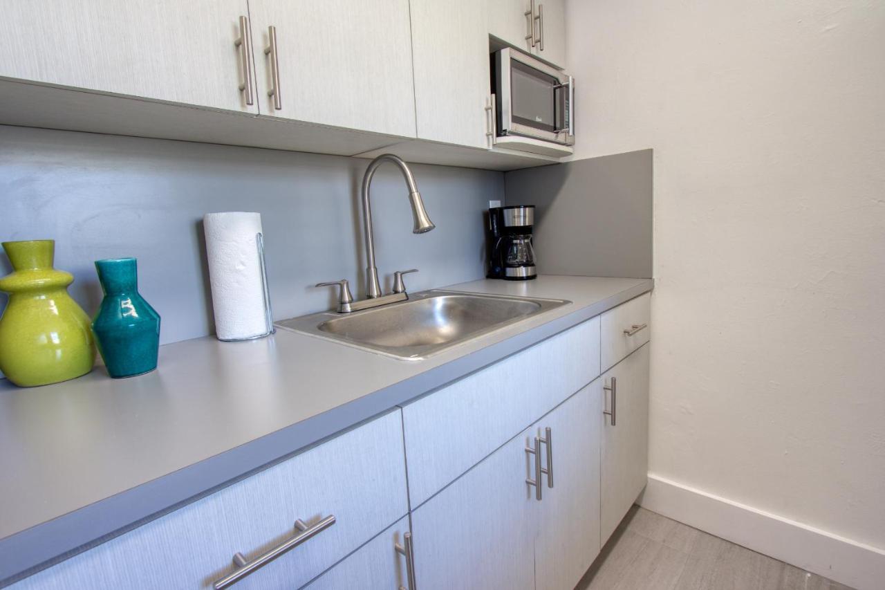 Apartment 23 Palms - Midtown Wynwood