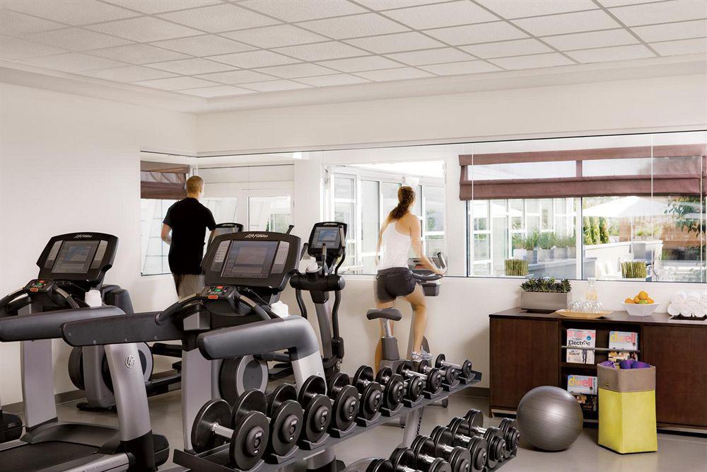 Element Miami International Airport 3*